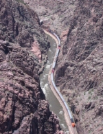 Royal gorge excursion train